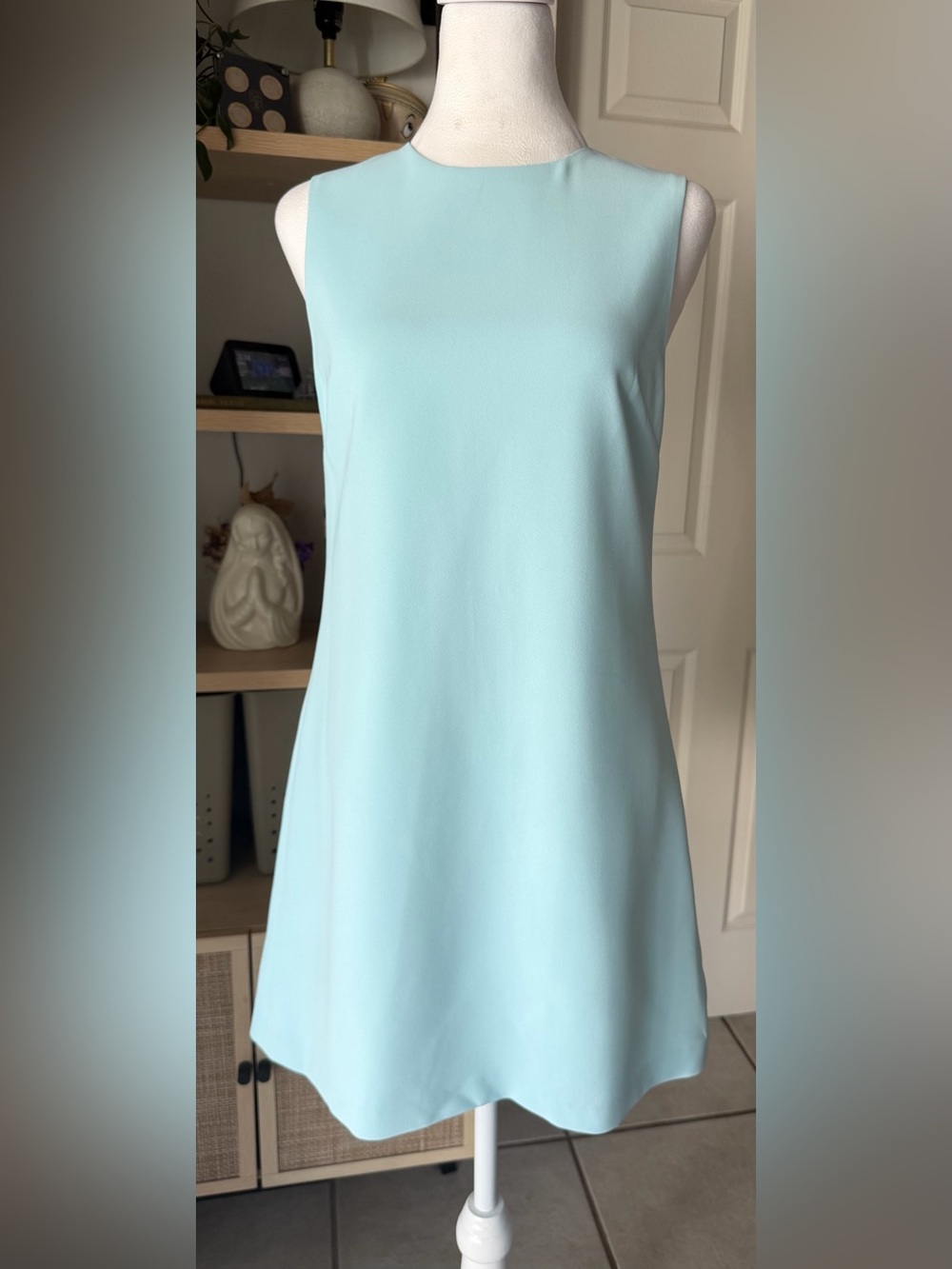 Alice + Olivia Coley Dress Light Blue Sleeveless Shift Crepe Mini Dress Size 2